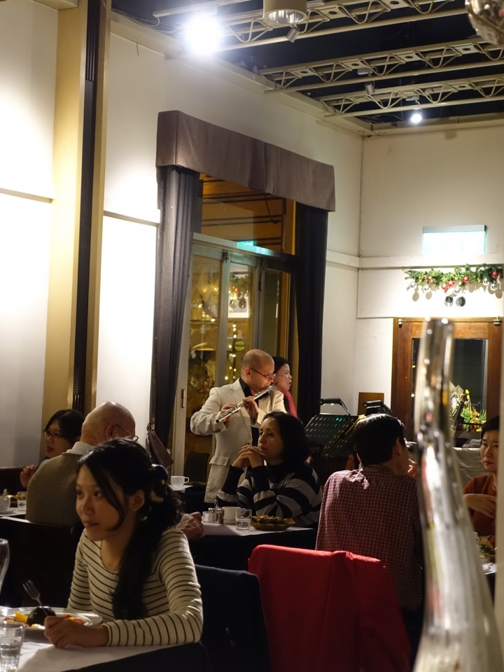 [食記] 溫德德式烘焙餐館。氣氛美好的聖誕節晚餐(天母旗艦店)