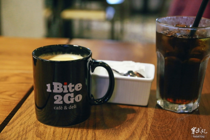 【中肯‧食記】信義區‧1Bite2Go Cafe & Deli｜台北101旁‧大份量早午餐 / 經典美式料理！