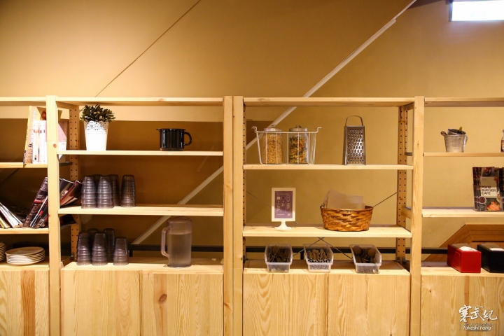 捷運101站‧POND BURGER CAFE｜咖啡館也有美味秘製漢堡/早午餐‧獨立大包廂用餐氣氛佳！