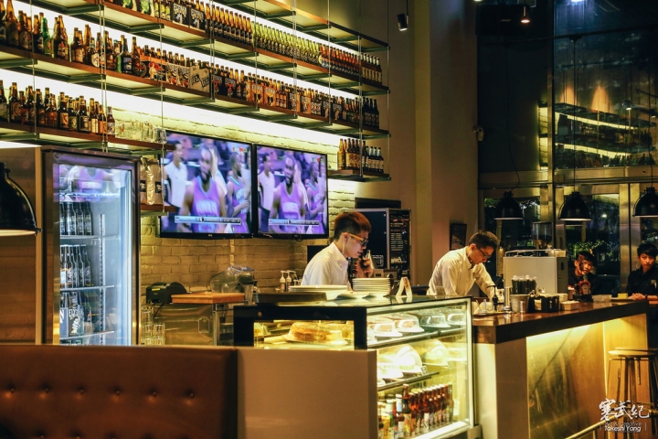 【中肯‧食記】信義區‧1Bite2Go Cafe & Deli｜台北101旁‧大份量早午餐 / 經典美式料理！
