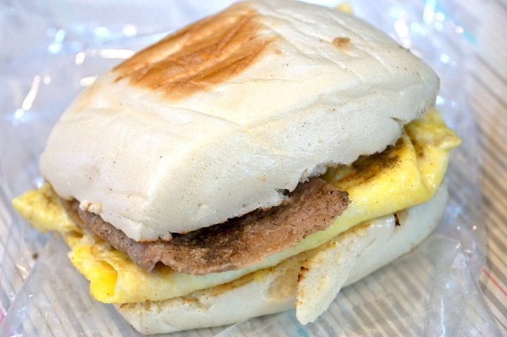 [台南][南區] 佳碳吉古早味碳烤饅頭