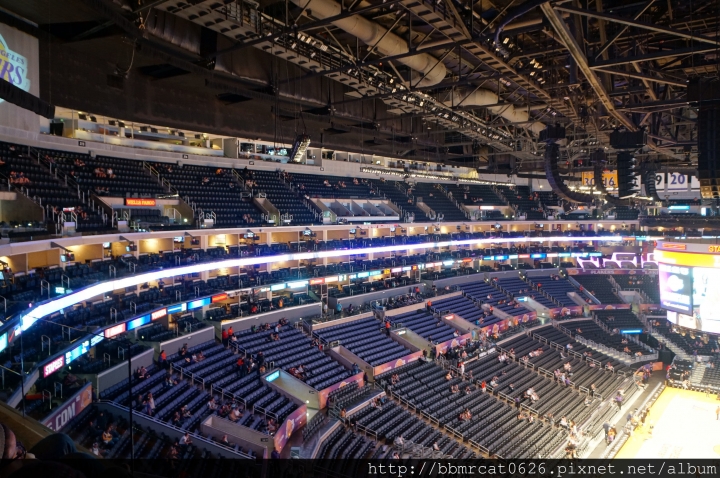 洛杉磯 Road Trip Day 6 - Staples Center - NBA 初體驗