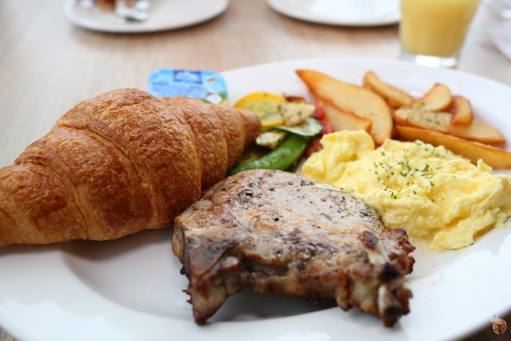 [台北]藏身在天母SOGO裡的Omocafe  by蛋拔