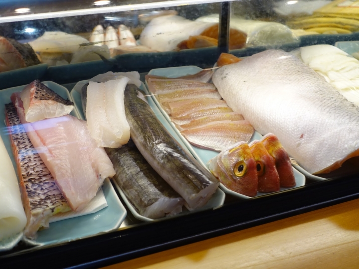 [食記] 心月懷石日本料理。無菜單料理--月套餐、懷套餐 (世貿信義商圈)