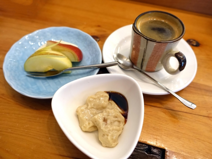 [食記] 心月懷石日本料理。無菜單料理--月套餐、懷套餐 (世貿信義商圈)