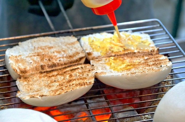 [台南][南區] 佳碳吉古早味碳烤饅頭