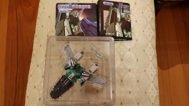[變形金剛]開箱文JUST TOYS 極小變形  六面獸夏特      變形金剛介紹文01