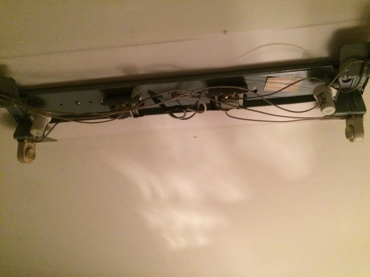 這樣的日光燈電子式安定器該如何安裝?