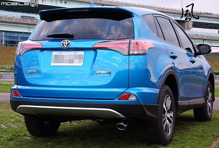 TOYOTA RAV4 2.0豪華版璀璨藍之交車心得分享