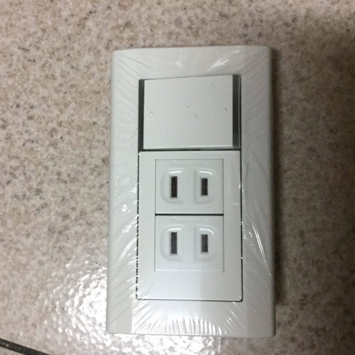 求救---如何更換一開關二插座