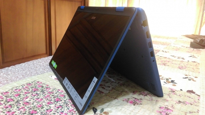 [開箱]ACER R3-131T 360度翻轉觸控筆電