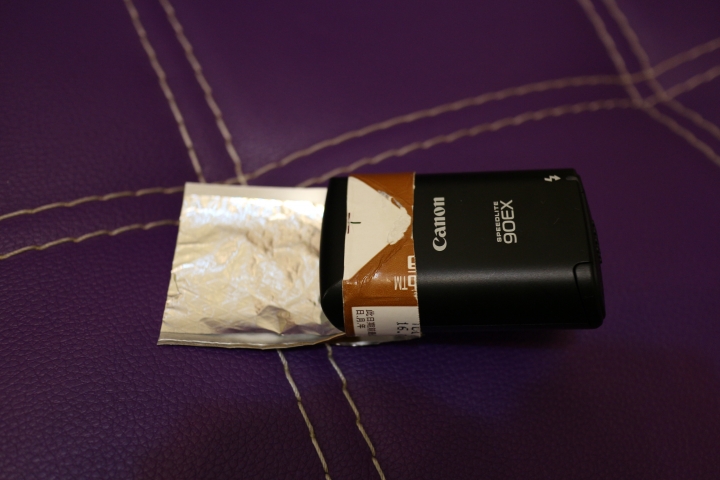【分享】Canon EOS M 90ex 自製跳燈小盒子, DIY Bouncing flash box