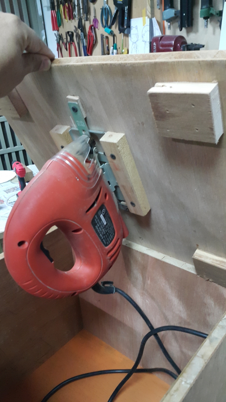 窮人的工具箱(簡易線鋸台、切角料機台、修邊機台)