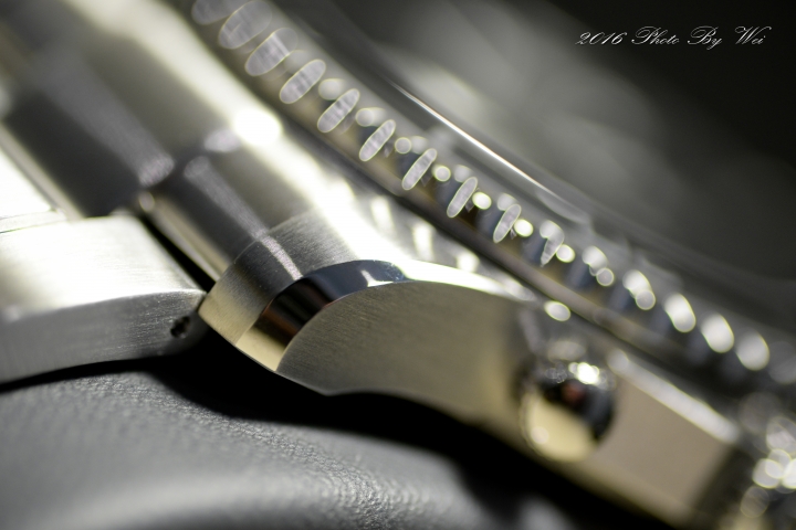 (開箱) Victorinox Swiss Army Classic Maverick GS Dual Time雙時區潛水錶