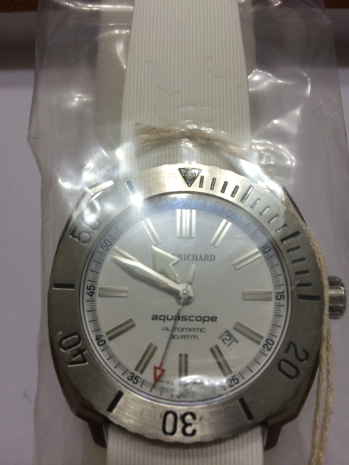 [開箱]JEANRICHARD Aquascope White Dial 簡單而隨意的開箱