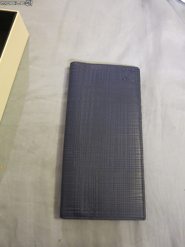 LOEWE 長夾 開箱!!