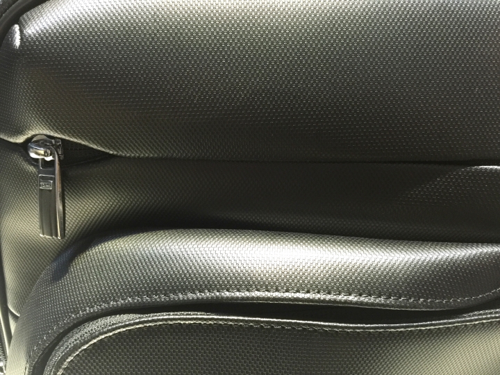 [開箱] Tumi #95181D Kingsford Leather 分享