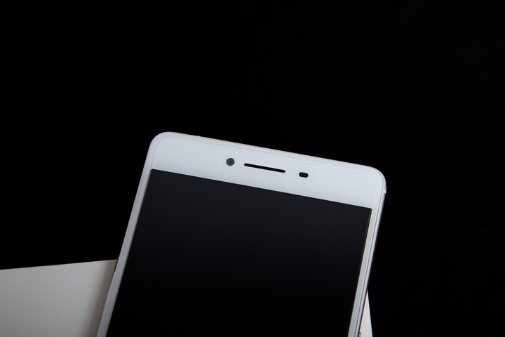 OPPO R7s 大肆放縱4GB RAM 暢遊手遊無阻礙