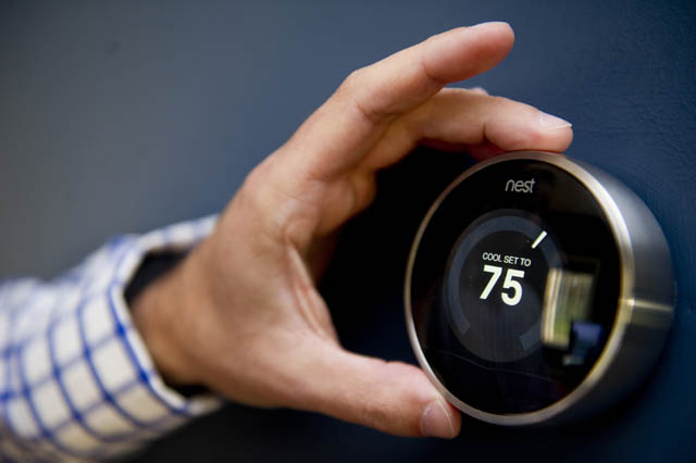 Nest Thermostat 人工智慧恆溫控制器