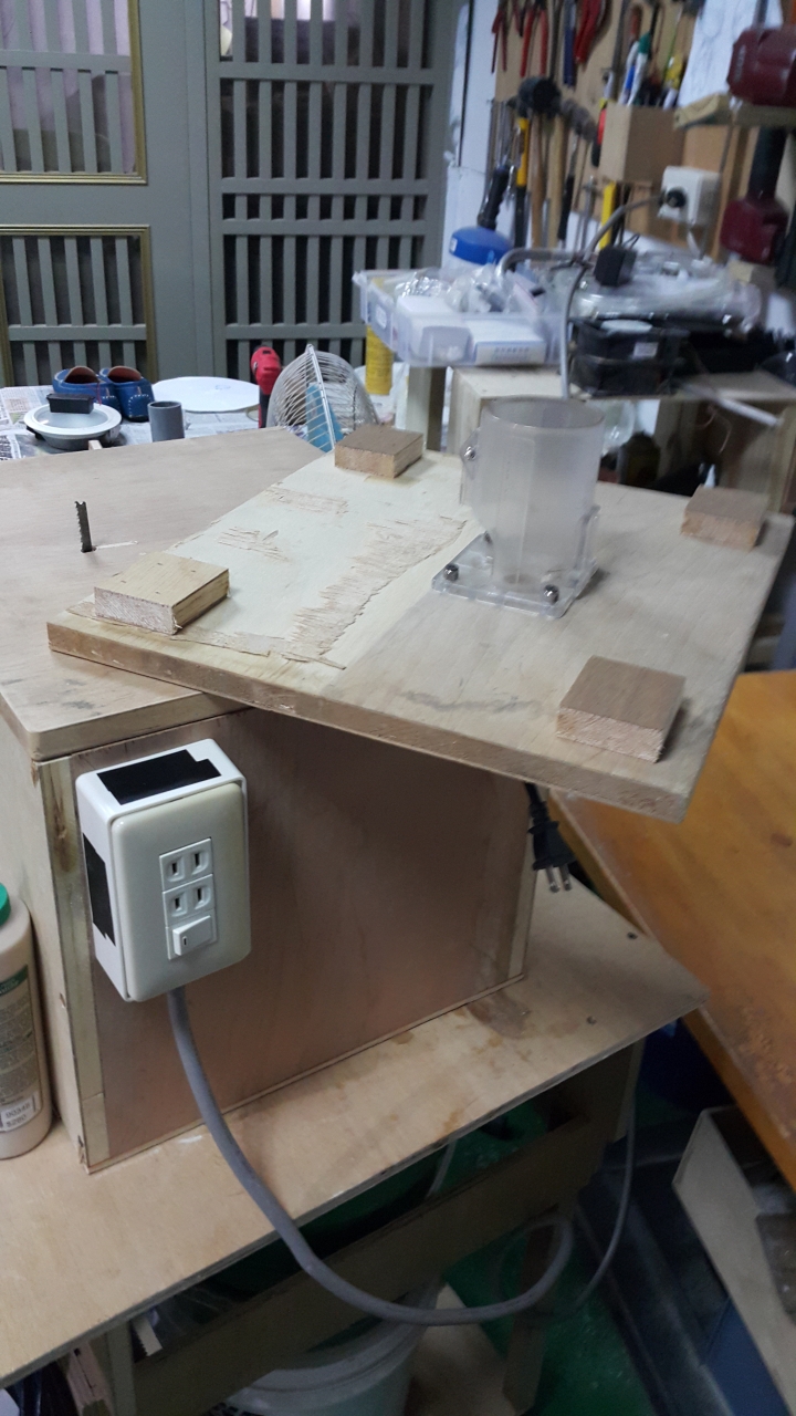 窮人的工具箱(簡易線鋸台、切角料機台、修邊機台)