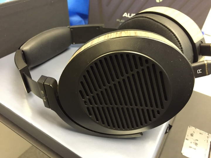 Audeze EL-8 的一些感想︰不似預期的(非)入門平板