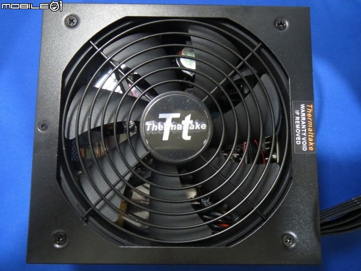 智慧電源新體驗 , TT Smart DPS G 650W Gold開箱
