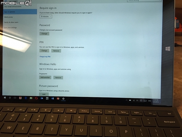 分享Surface Pro 4 Type Cover with Fingerprint指紋辨識