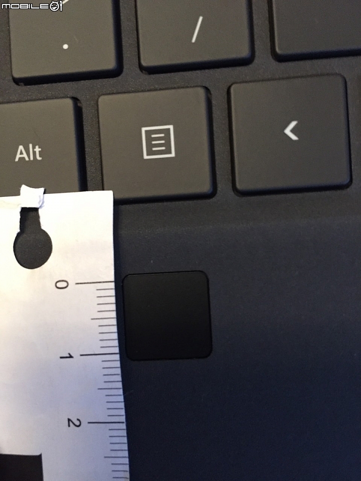 分享Surface Pro 4 Type Cover with Fingerprint指紋辨識