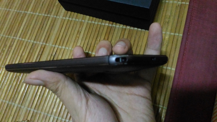 [2/11新增普濟殿夜拍] 最薄3倍光學變焦好棒棒 - Asus ZenFone Zoom ZX551ML 4G/64G 黑色版 開箱隨寫