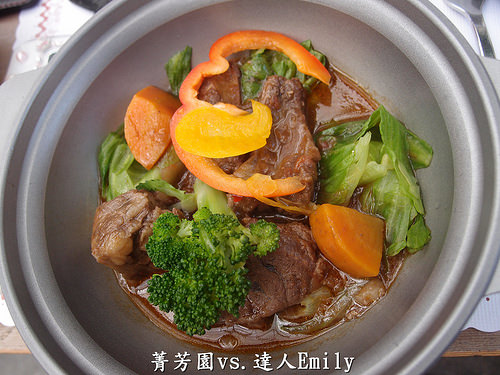 【彰化田尾】:菁芳園庭園餐廳,觀賞落羽松正當令,半自助Buffet0吃到飽