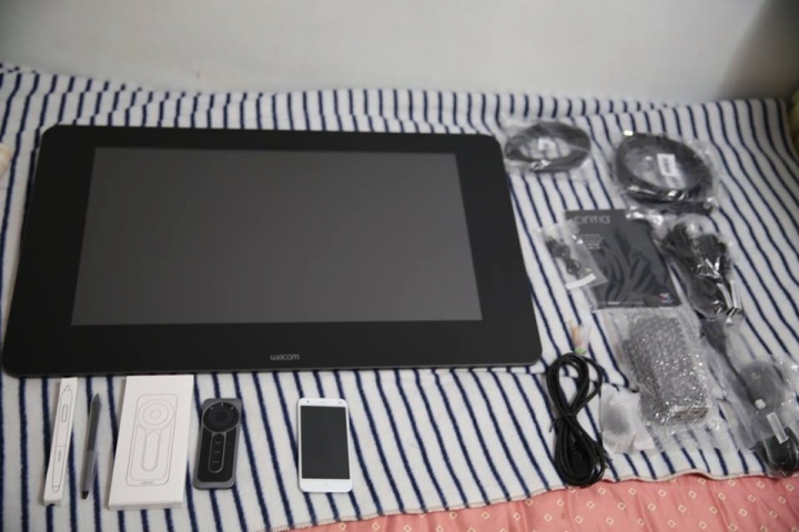 新的繪圖螢幕開箱! Cintiq 27 Qhd touch