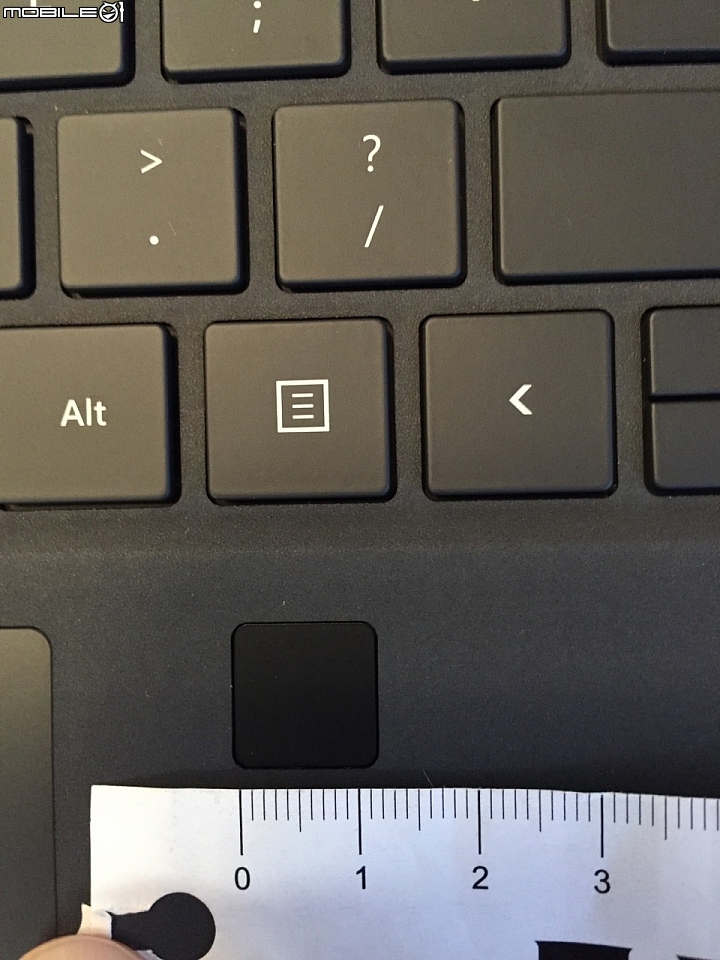 分享Surface Pro 4 Type Cover with Fingerprint指紋辨識