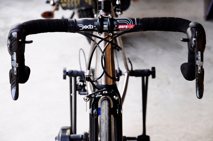 [分享] 第一台夢想車- Dodsun鈦車架+campagnolo chorus+shamal Mille