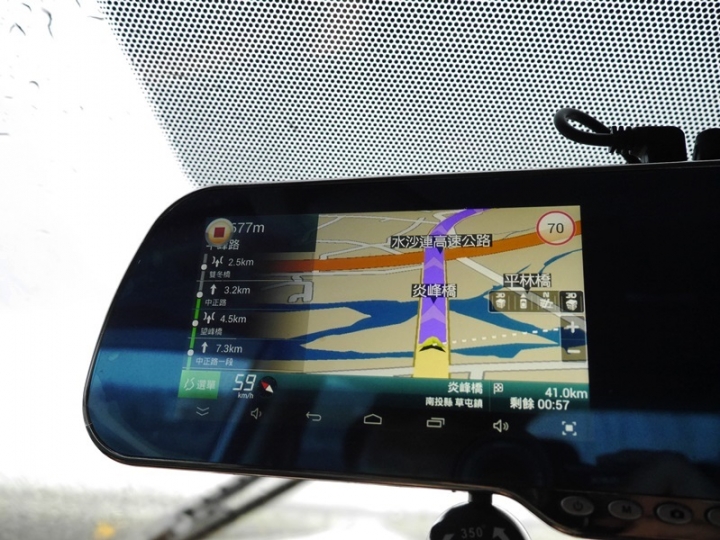 [嚴測分享] FLYone RM1000 智慧導航行車記錄器