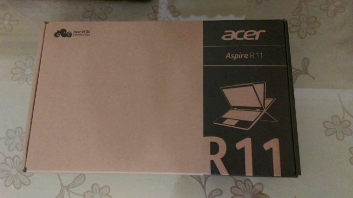 [開箱]ACER R3-131T 360度翻轉觸控筆電