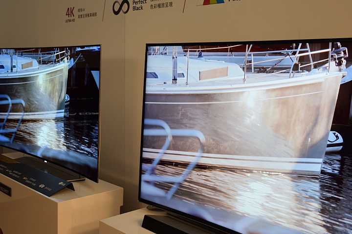 LG OLED 4K TV 的 " 極速 3D 光薄視 " 體驗 LG 極黑 快速 超廣角的4K高畫質的視覺享受