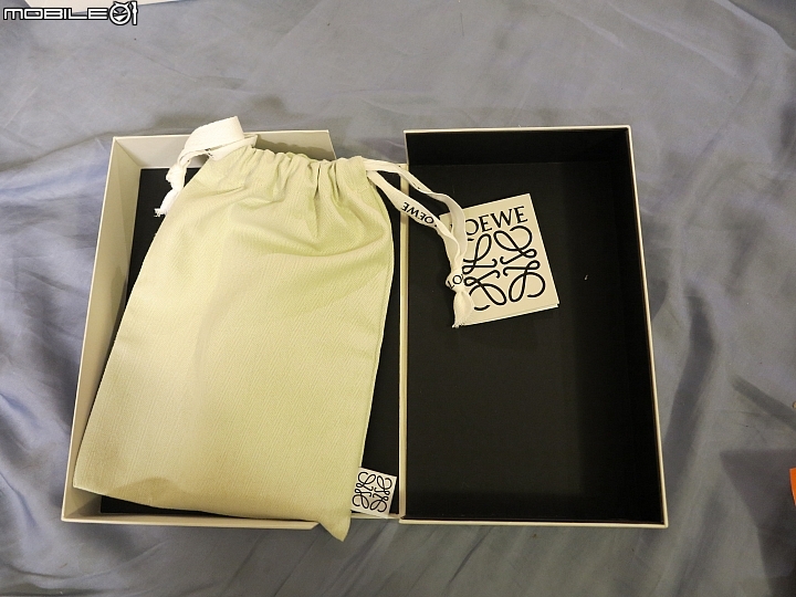 LOEWE 長夾 開箱!!