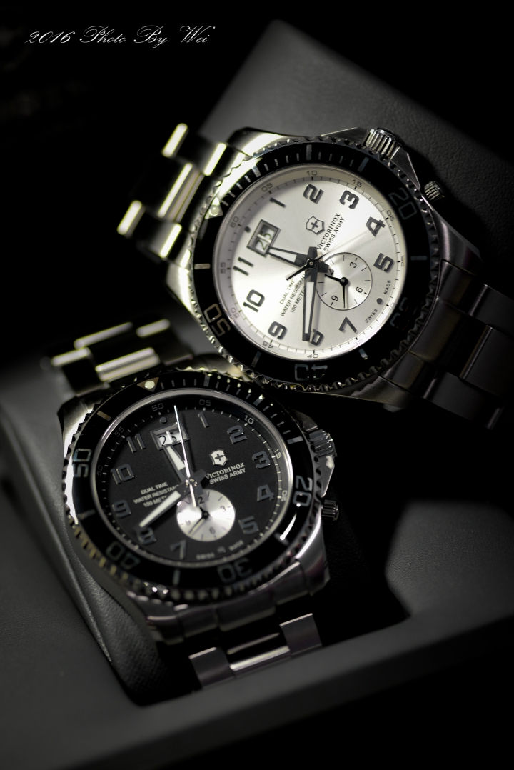 (開箱) Victorinox Swiss Army Classic Maverick GS Dual Time雙時區潛水錶