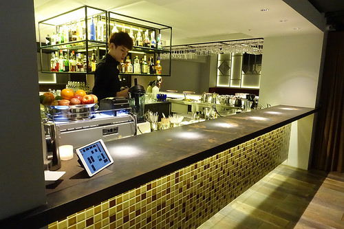 【食記】捷運忠孝復興站。One Restaurant & Lounge~南洋料理配精緻調酒