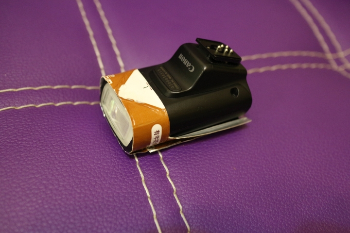 【分享】Canon EOS M 90ex 自製跳燈小盒子, DIY Bouncing flash box