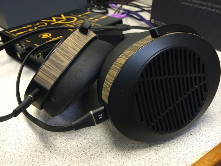 Audeze EL-8 的一些感想︰不似預期的(非)入門平板