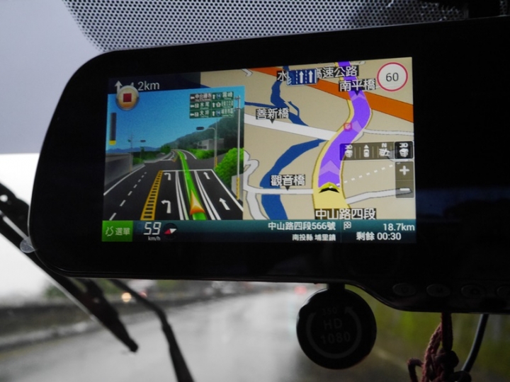 [嚴測分享] FLYone RM1000 智慧導航行車記錄器