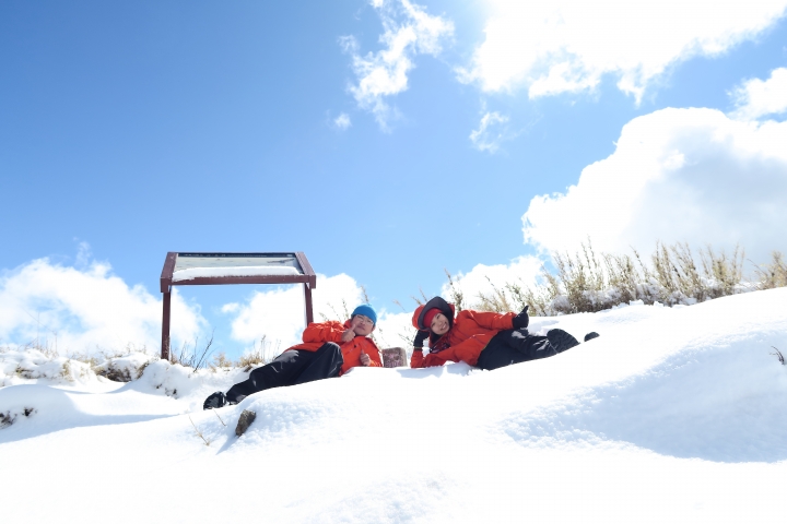 雪山東峰賞雪去