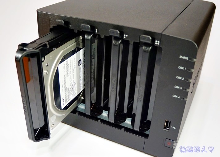 打造專屬的私有雲NAS-群暉Synology DS415+