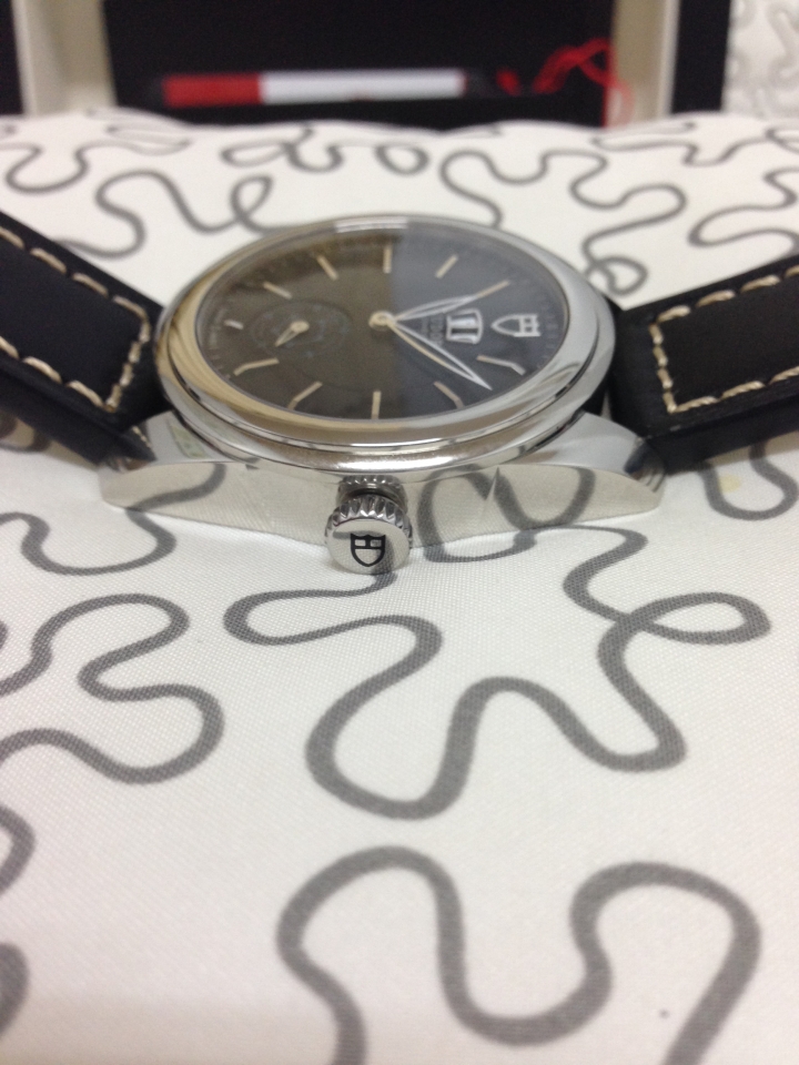 【開箱】TUDOR Double-Date以盾牌攜載著玫瑰