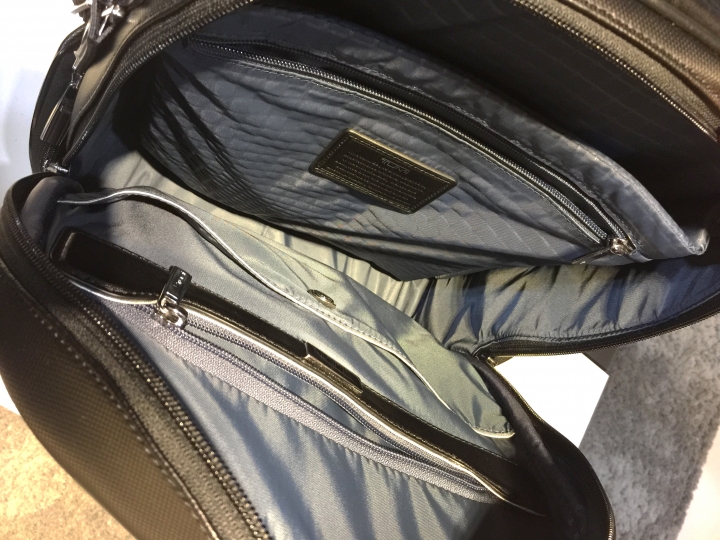 [開箱] Tumi #95181D Kingsford Leather 分享