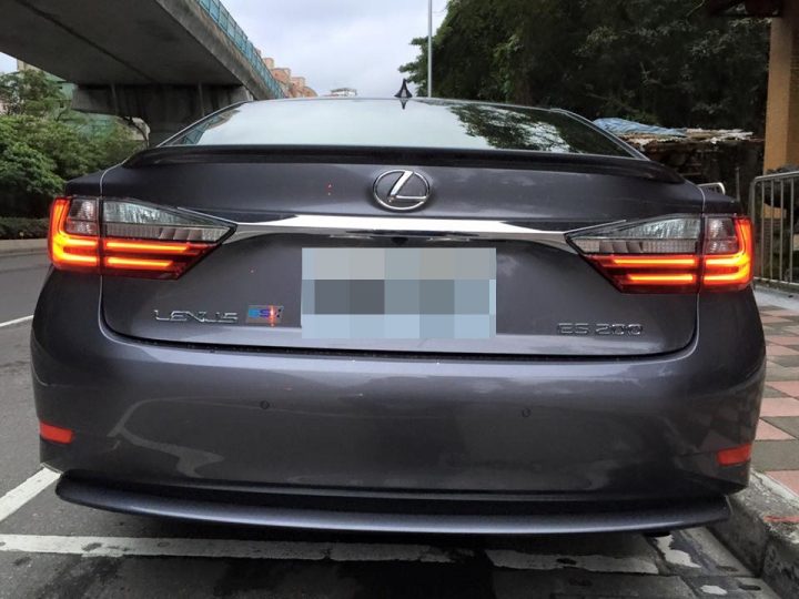 Lexus ES200(頂級版)遲來的開箱文