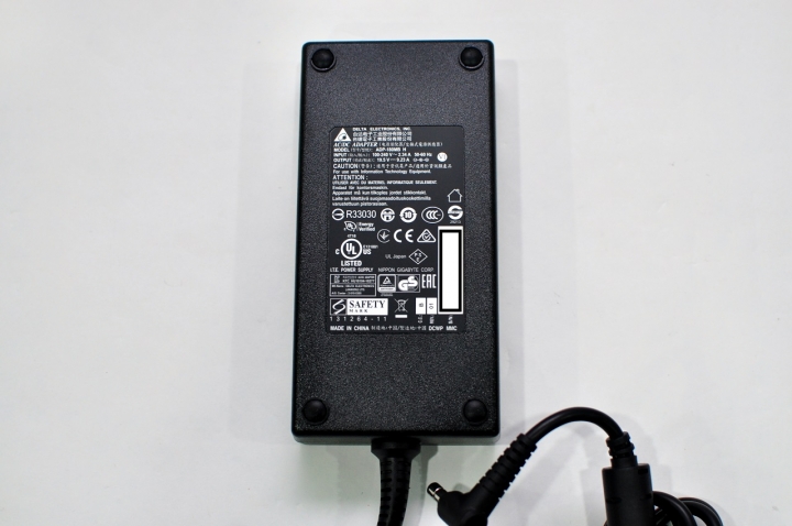 GIGABYTE P57W 最新力作，強勢登場