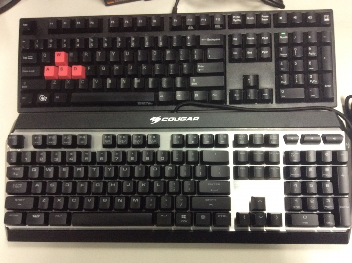 第一次開箱 Cougar Attack X3、Cougar Gaming Mouse 550M、Gaming Mouse Pad Control