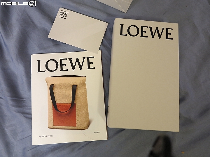 LOEWE 長夾 開箱!!